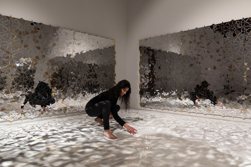 Who am I (2023) explores issues of colonialism, misrepresentation, and the Western portrayal of Muslim women as oppressed. In this solo exhibition at Nikolaj Kunsthal, I transform the space using mirror mosaics, calligraphy, and gold decoration, reflecting both my cultural heritage as a Muslim and my identity as a woman. The installation challenges stereotypes and invites a deeper reflection on personal and collective narratives.